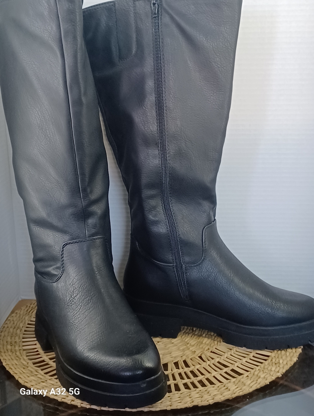SOUL Naturalizer Womens Orchid Black Above Calf Length, Lug Sole Boots 8W - WC